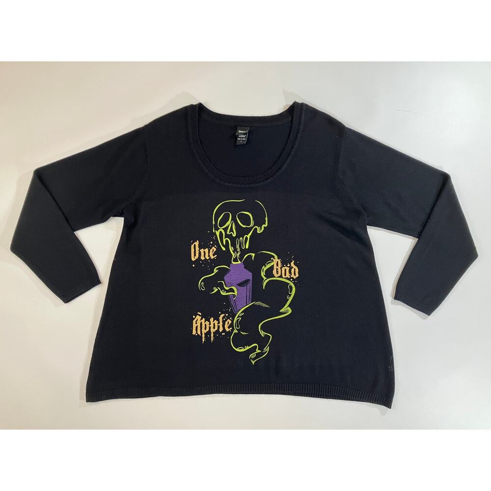 Disney Villains One Bad Apple Women’s One Size Black Sweater Snow White